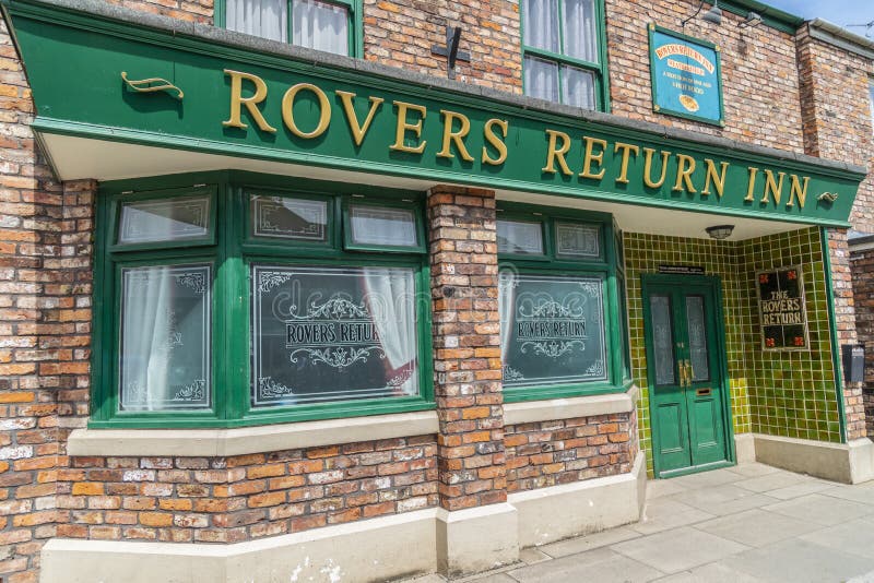 A Look Around the New Working Coronation Street Set ...